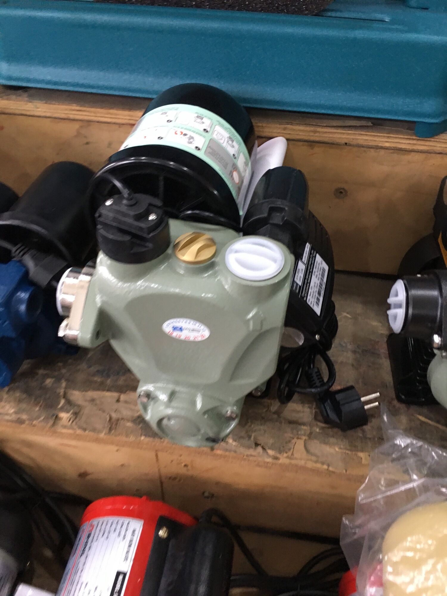 Máy bơm tăng áp nước nóng 300a