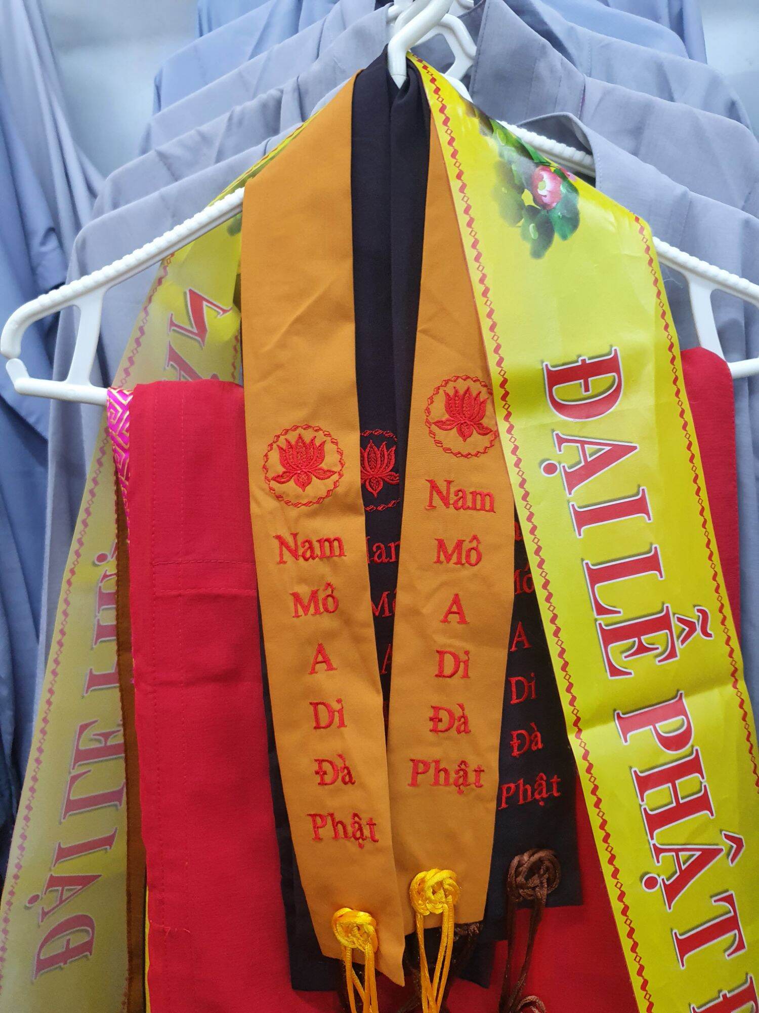 Pháp y Phật giáo