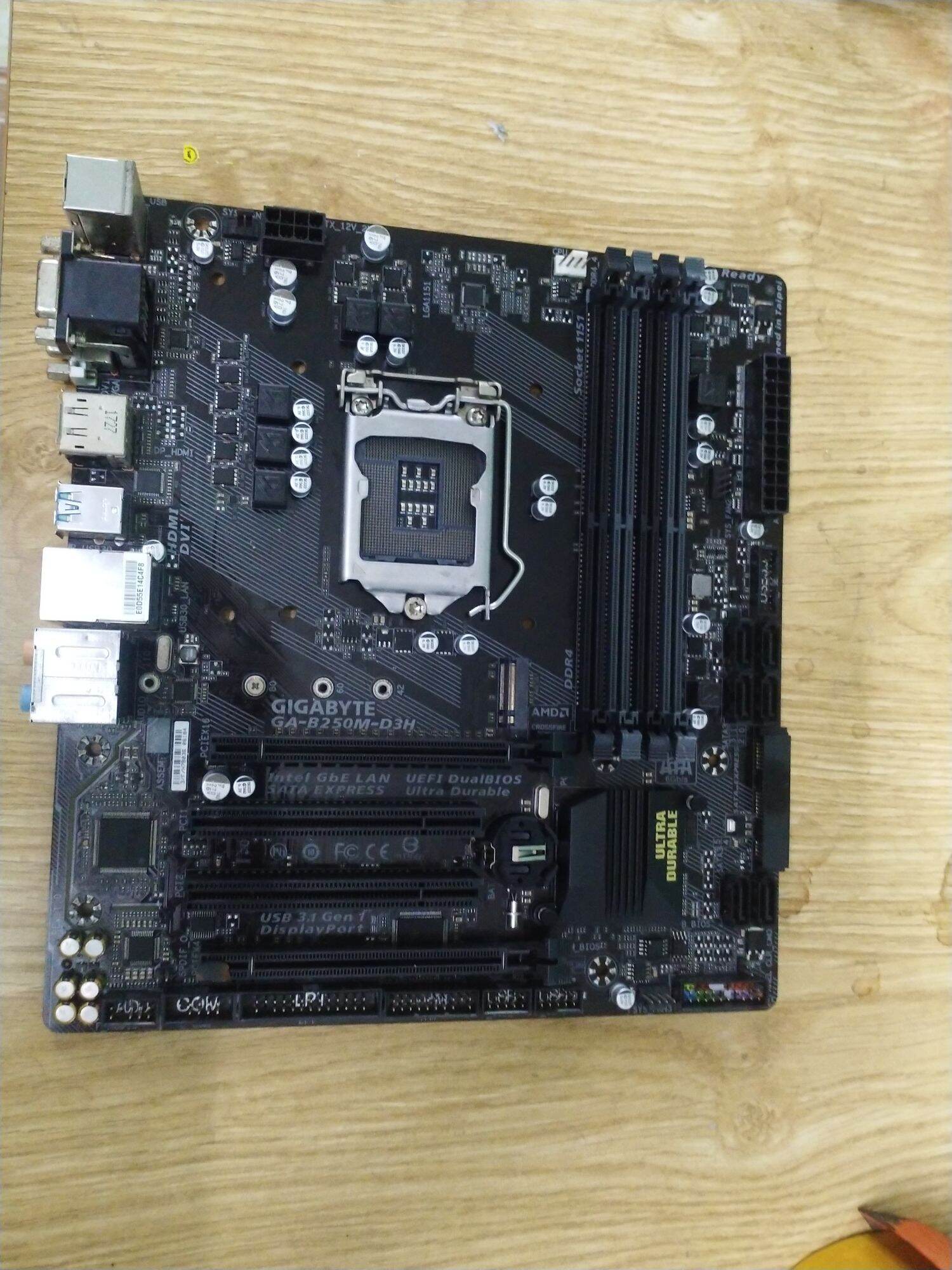 mainboard gigabyte b250  (4khe)