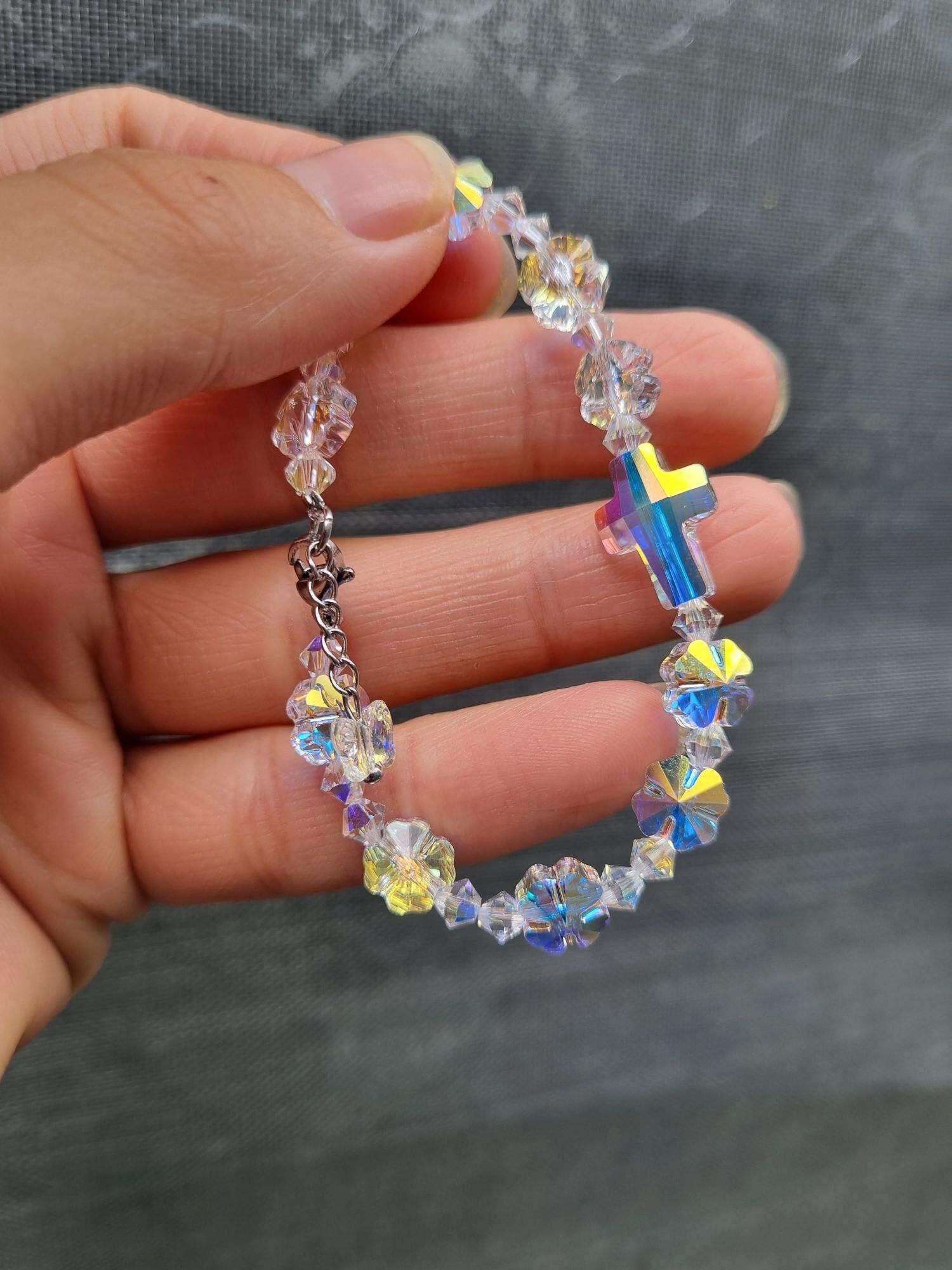 Vòng Mân Côi Cỏ 4 Lá Pha Lê Swarovski 8li