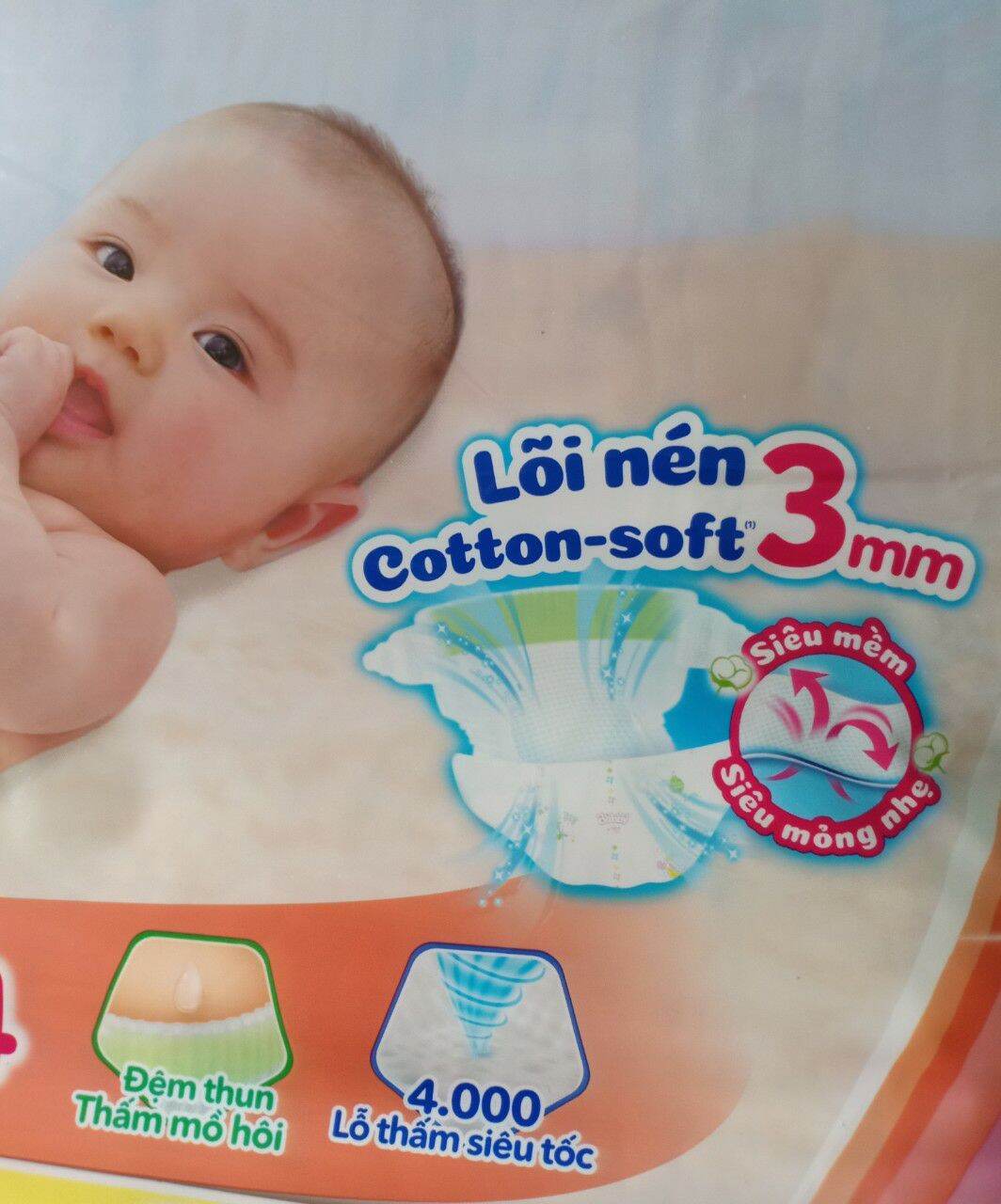 Tã dán sơ sinh Bobby size S54+4 miếng (4 - 8kg)