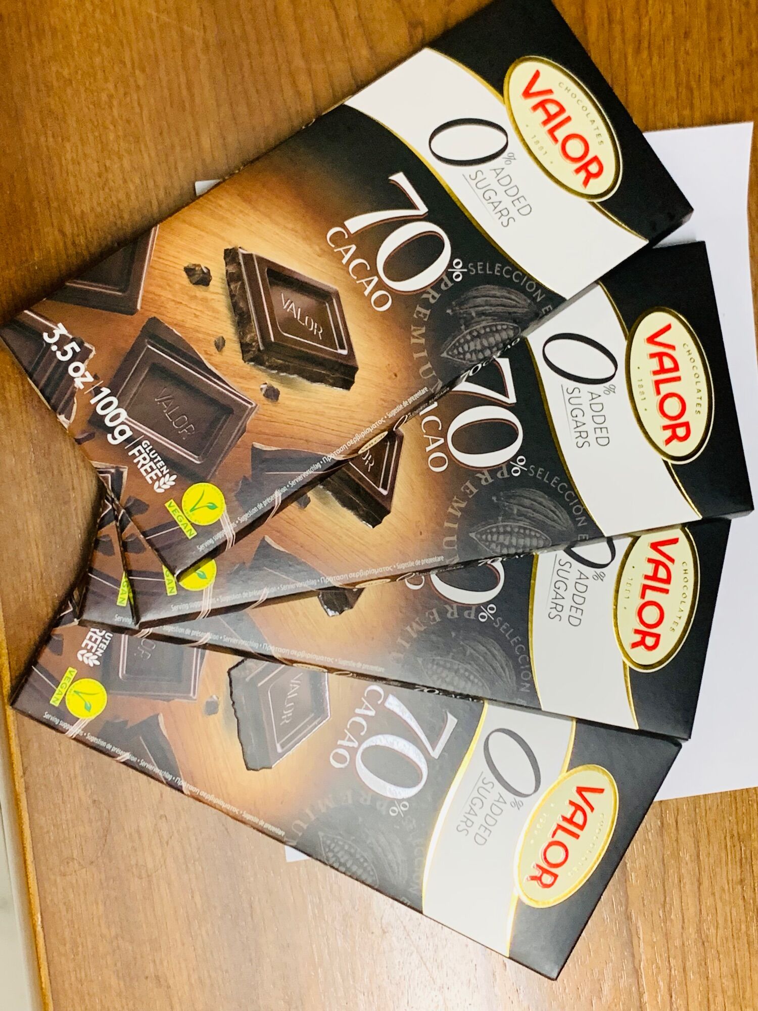 Sôcôla ăn kiêng valor đắng 70 % cacao không đường
