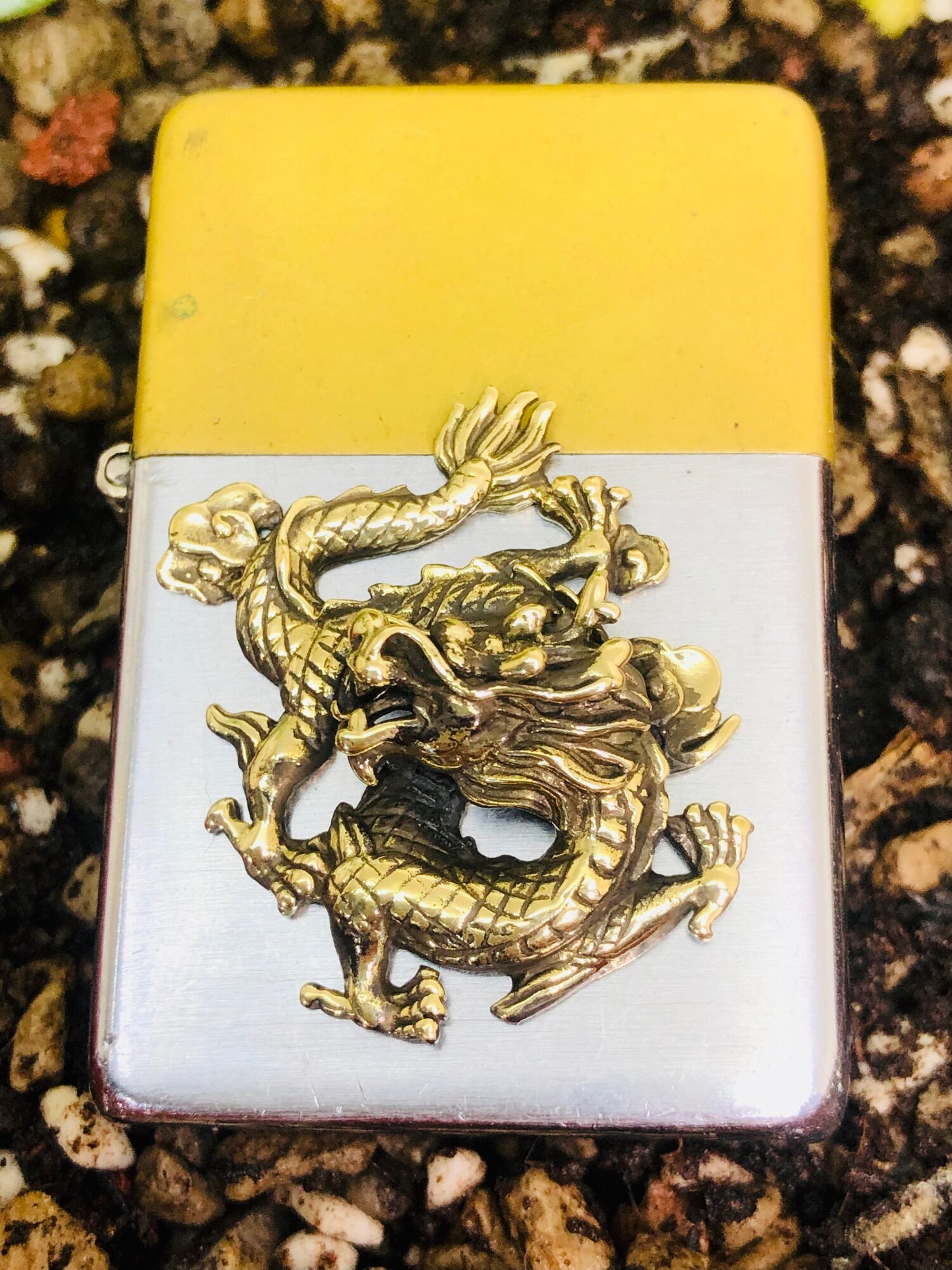 Eblem Rồng dán Zippo