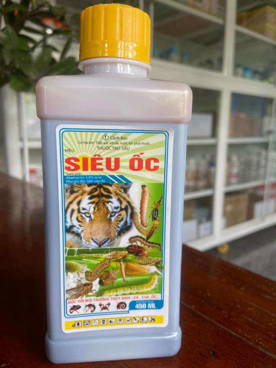  Thuốc trừ sâu sinh học Siêu Ốc  3.6 EC. Diệt sâu Rầy bọ trỹ rẹp sáp   hoạt chất Abmectin cực độc với Ốc   chai 450ml. 