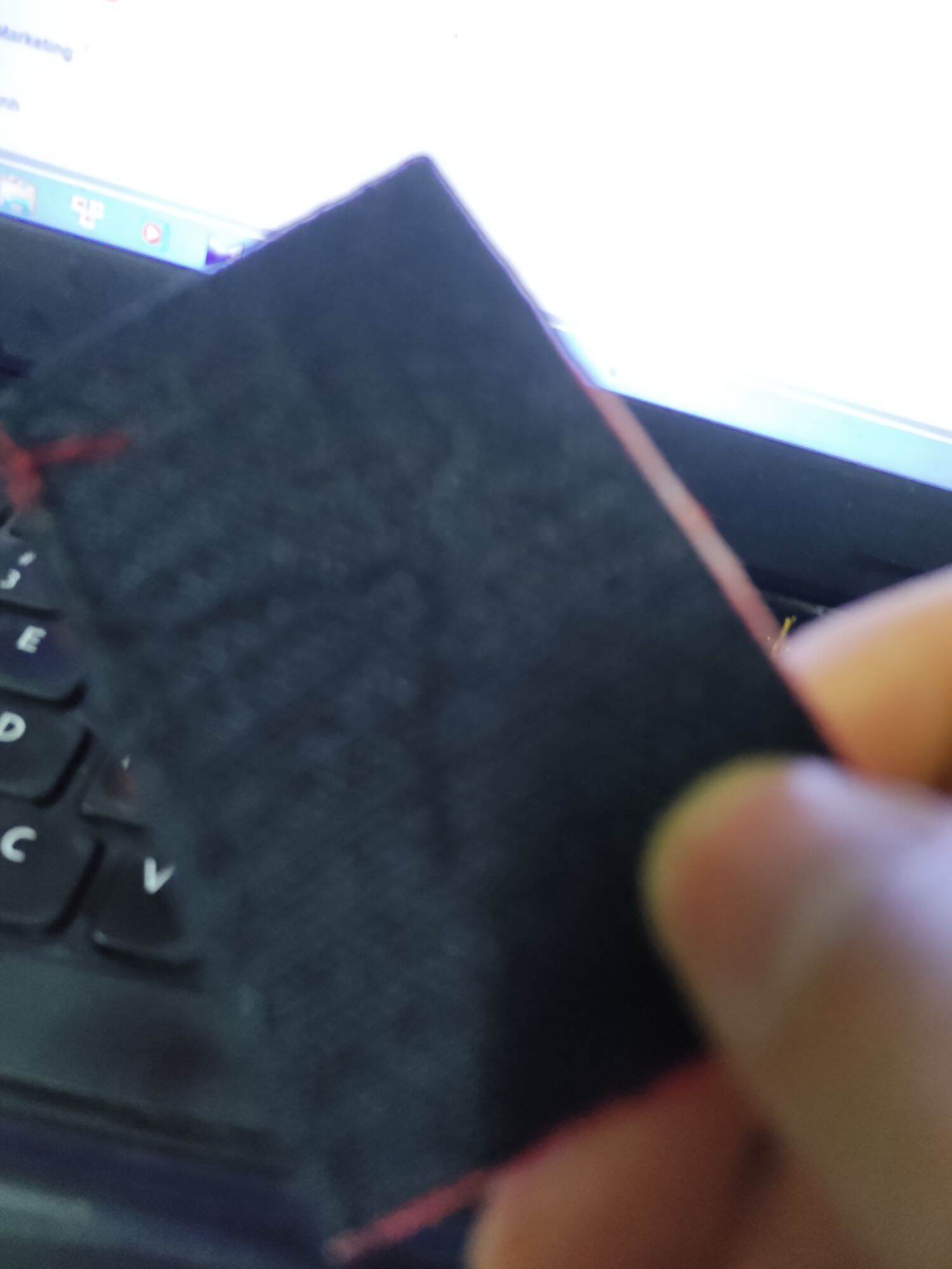 Patch cờ vải sticker Việt Nam thêu full chỉ có nhám dính cờ đỏ sao vàng. 