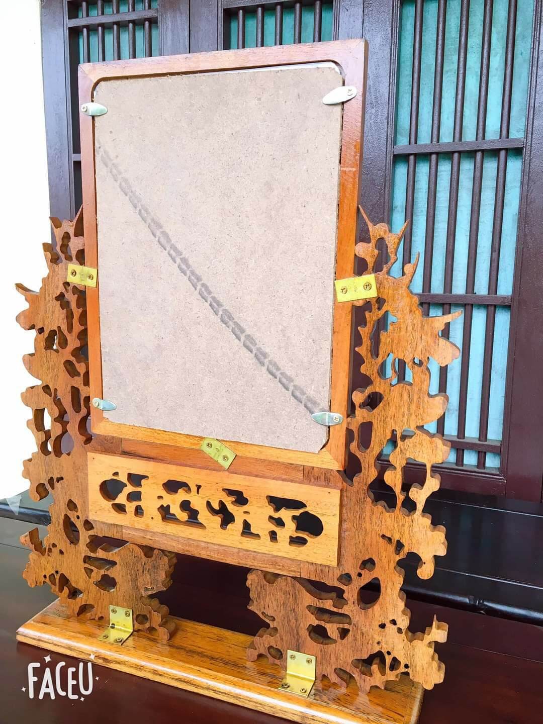 KHUNG ẢNH THỜ GỖ GỤ