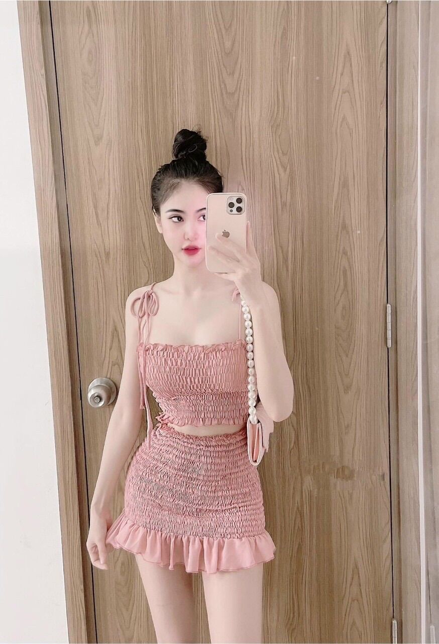 Set áo ống + váy nhún from 50kg trở lại