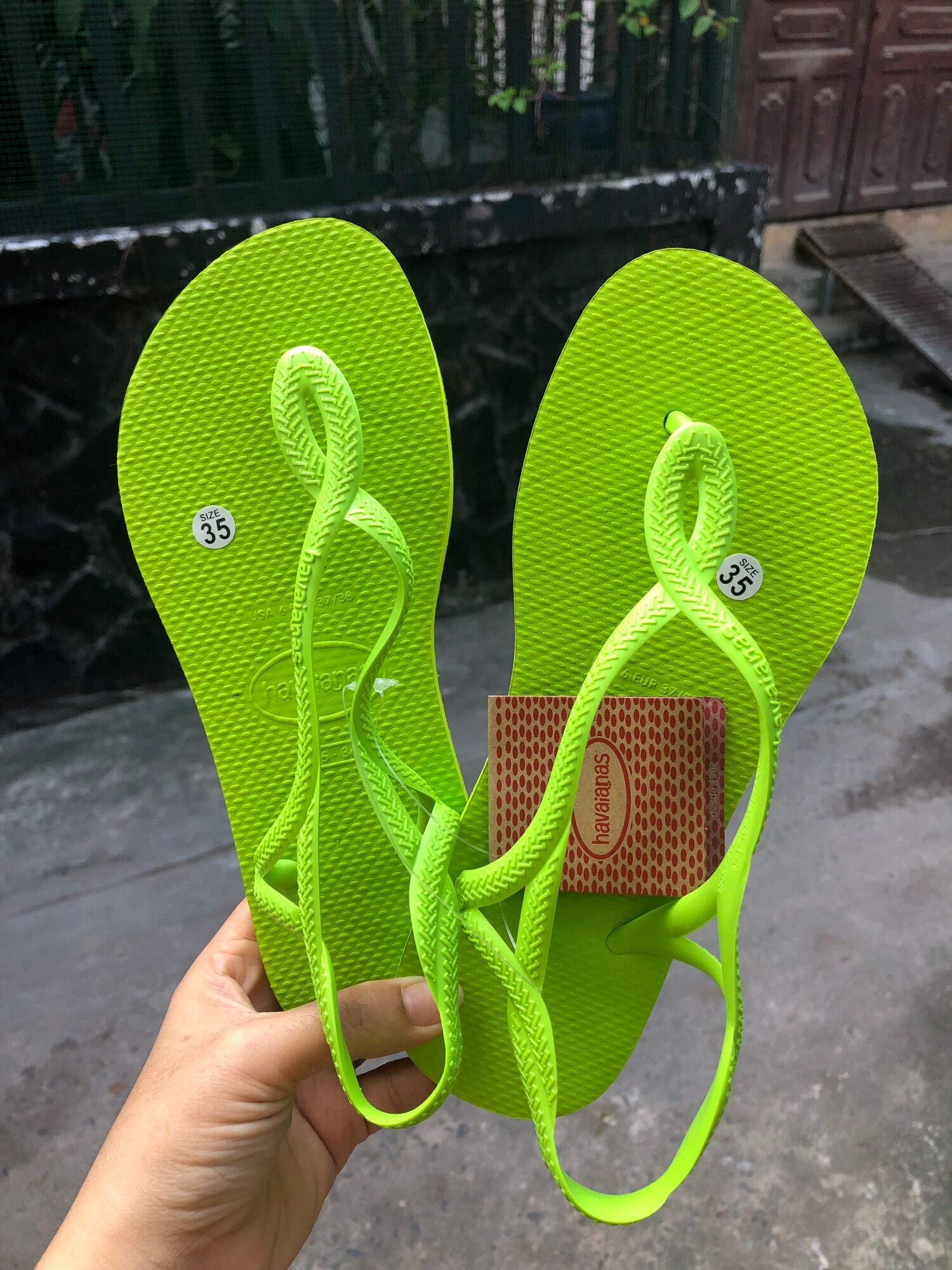 Sandal đi biển cực hot