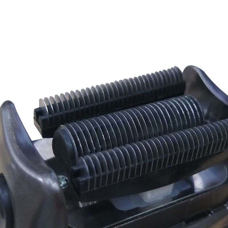 Máy cạo râu khô 3 lưỡi chaobo 9300