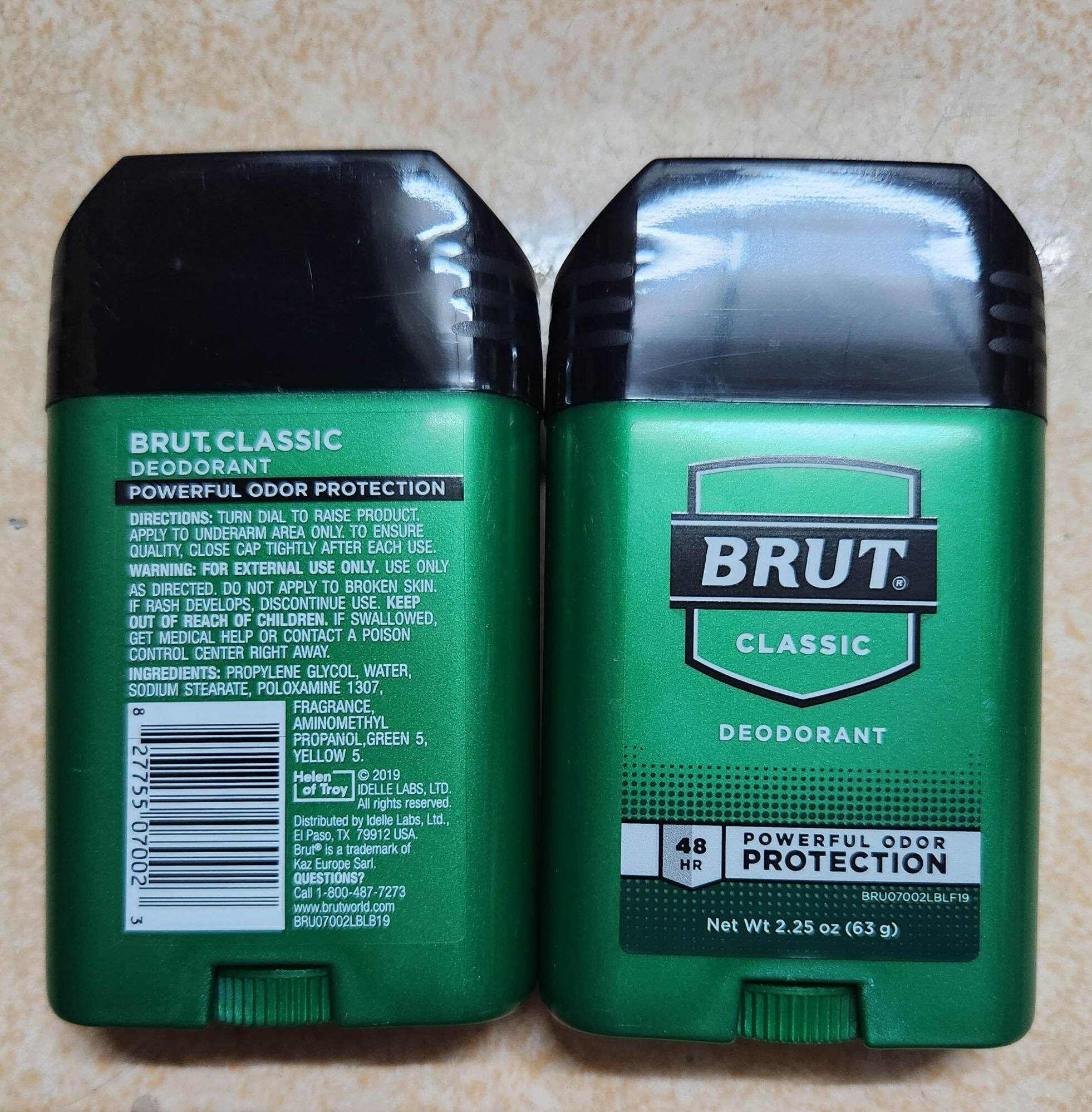 Lăn khử mùi BRUT  63g  CLASSIC SCENT 48H sáp xanh - USA