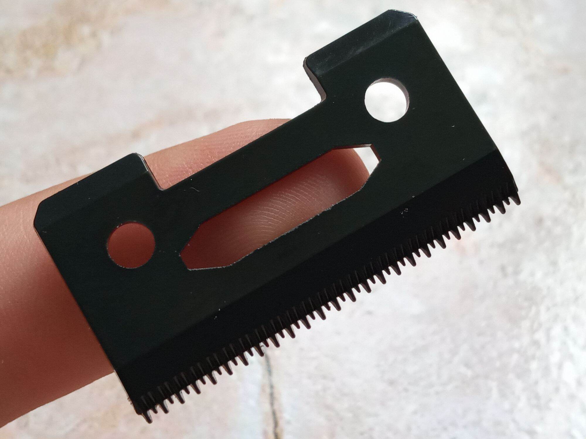 Lưỡi Kép Sứ Carbon Cắt Bén Fade Ngọt Cho Tông Đơ Cắt Tóc Kemei, Jame, Surker.. 