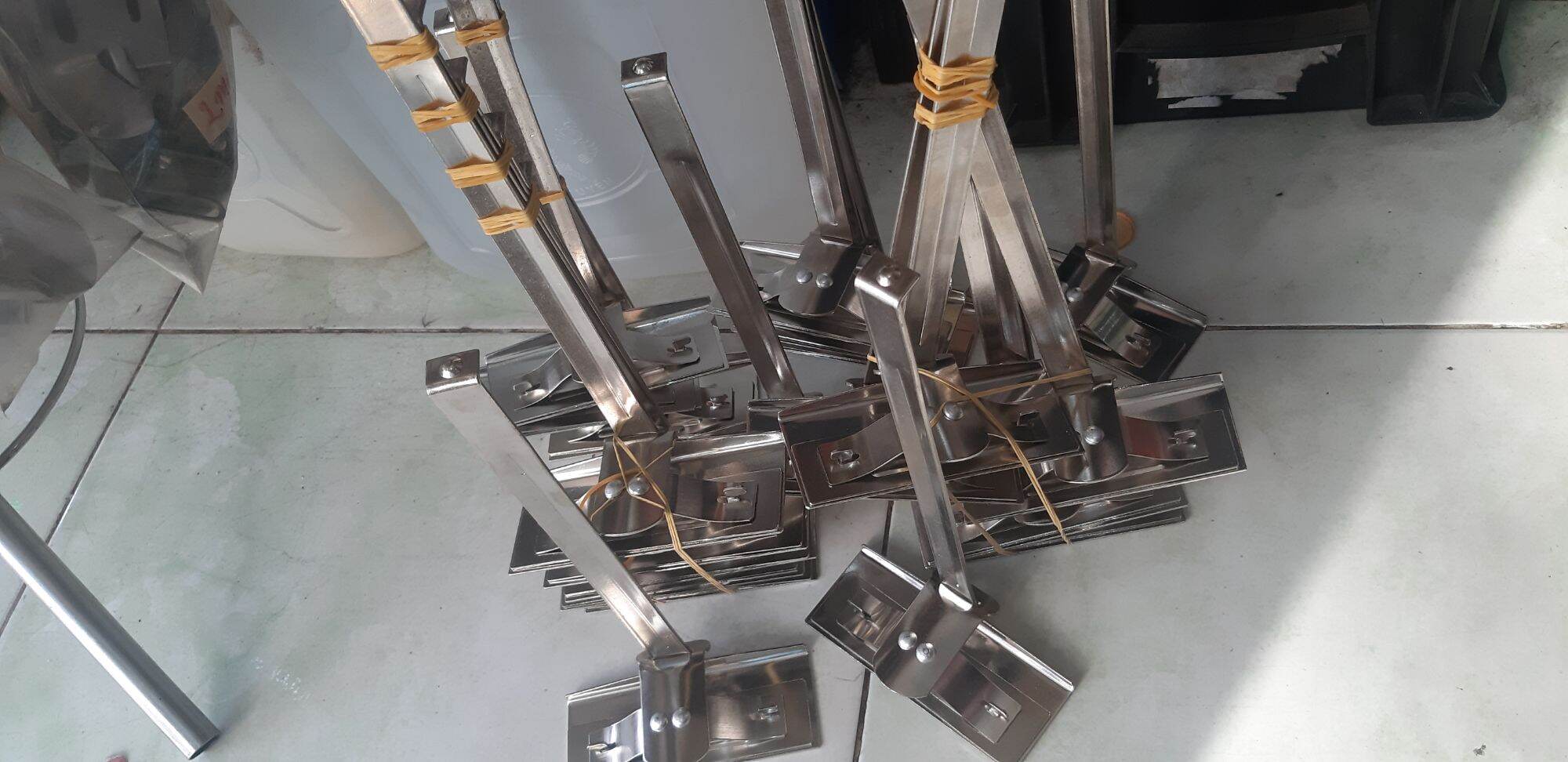 com bo kẹp vải đứng cao cấp