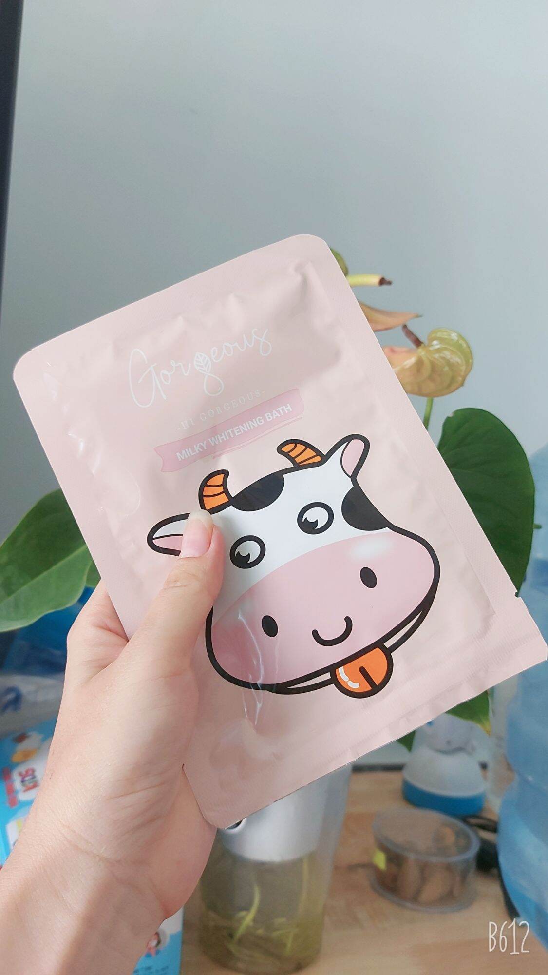 Sét (2 bịch ) Tắm trắng tinh chất sữa bò cười Múi Xù.
