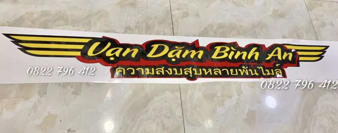 Tem vạn dặm bình an, chữ thái dán đầu xe tải, xe đầu kéo
