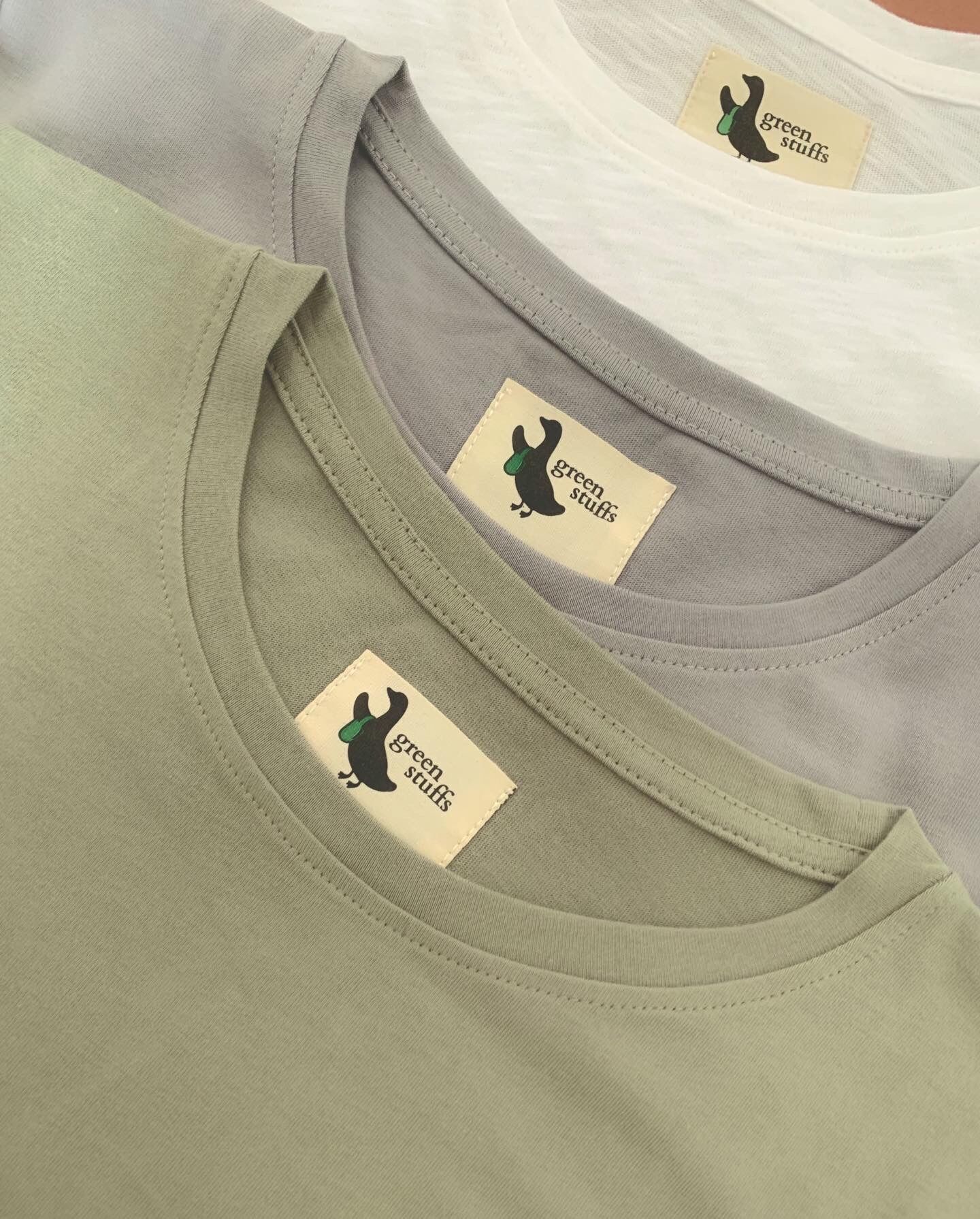 Greenstuff - Áo thun trắng croptop basic