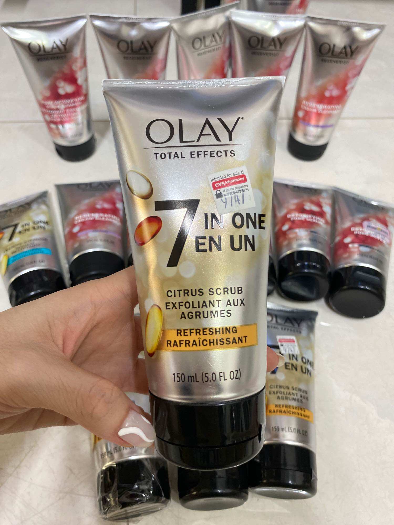 Sữa Rửa Mặt Tẩy Tế Bào Chết Olay Total Effects 7in1 Citrus Scrub Refreshing 150ml