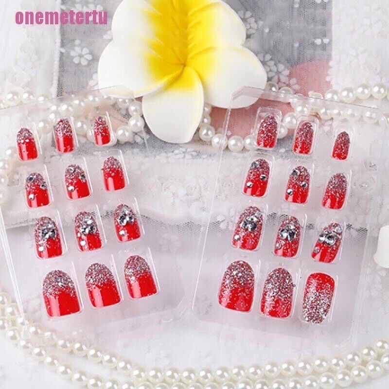 Bộ 24 Móng Tay Giả Màu Đỏ Đính Đá Cực Sang