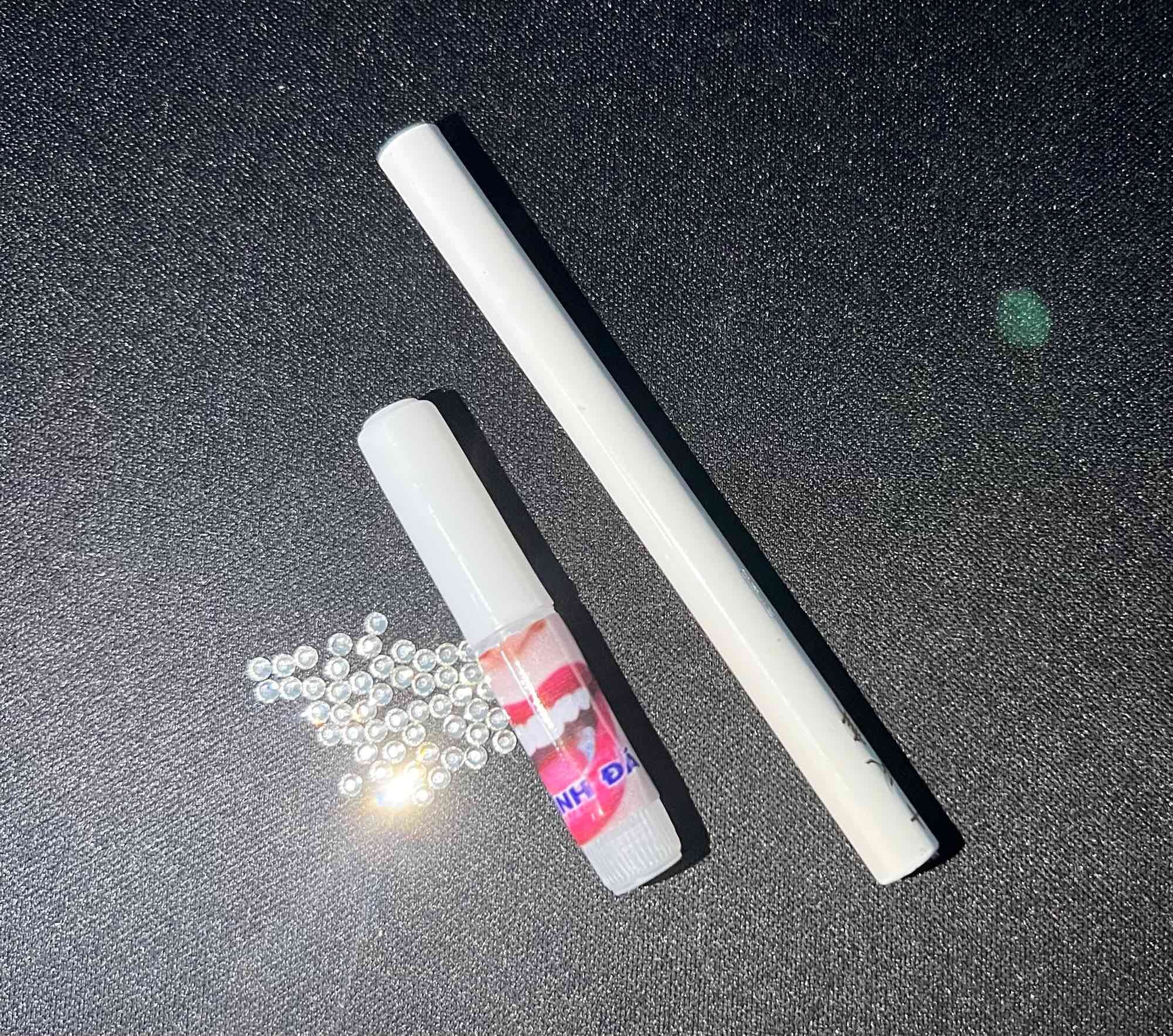 10 viên đá đính răng tặng kèm keo dán và bút