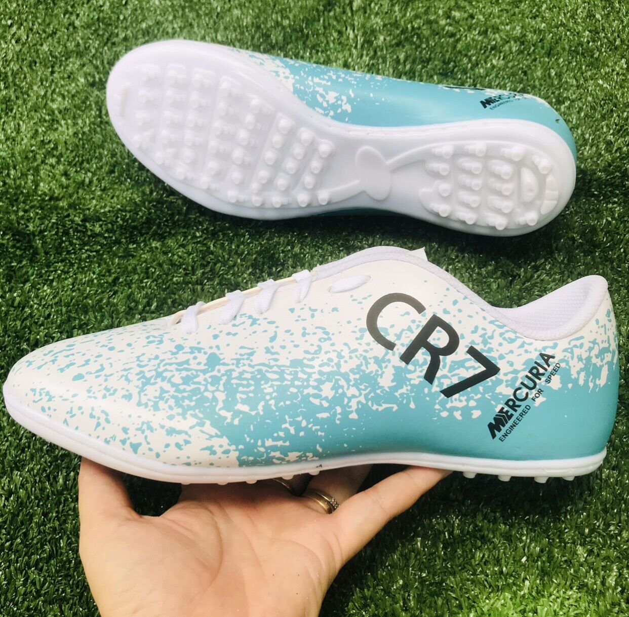 Giày đá bóng,giày đá banh sân cỏ nhân tạo PRETO