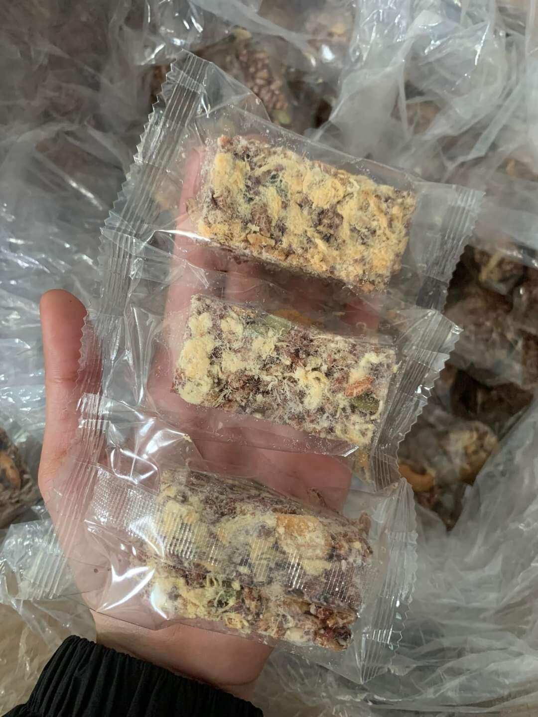 Thanh gạo lức chà bông mix hạt 1kg