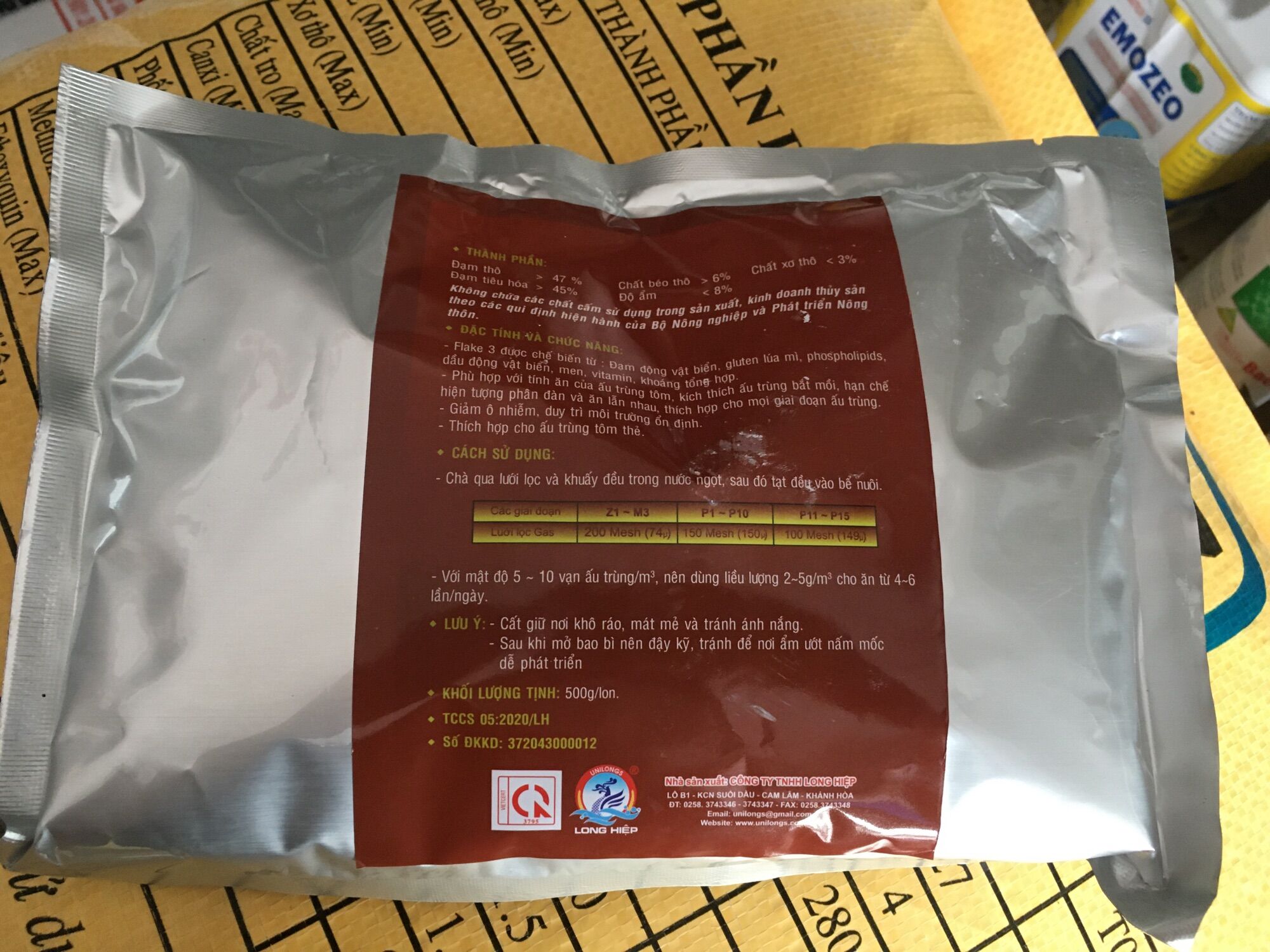 Flake 3 phiến dinh dưỡng số 3 thức ăn chua cua tôm con
