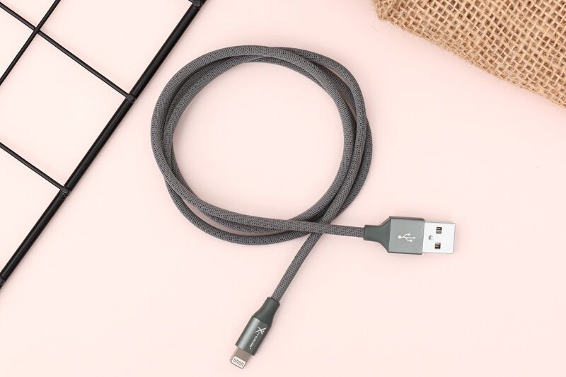 Cáp Lightning 1m Xmobile LTL-01X Xanh rêu