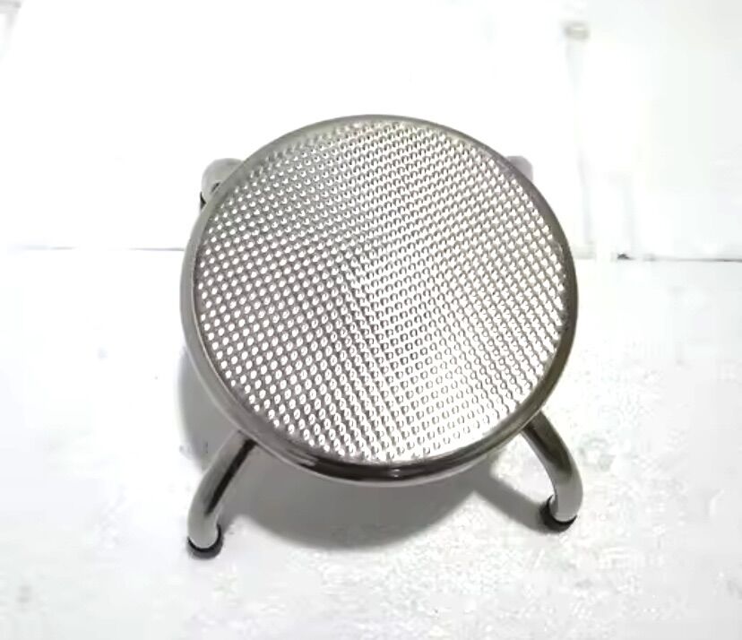 Ghế Đẩu Inox dùng ngồi làm bếp cao 1,5 tấc. Hàng dày, chắc chắn, bền đẹp,có bảo hành