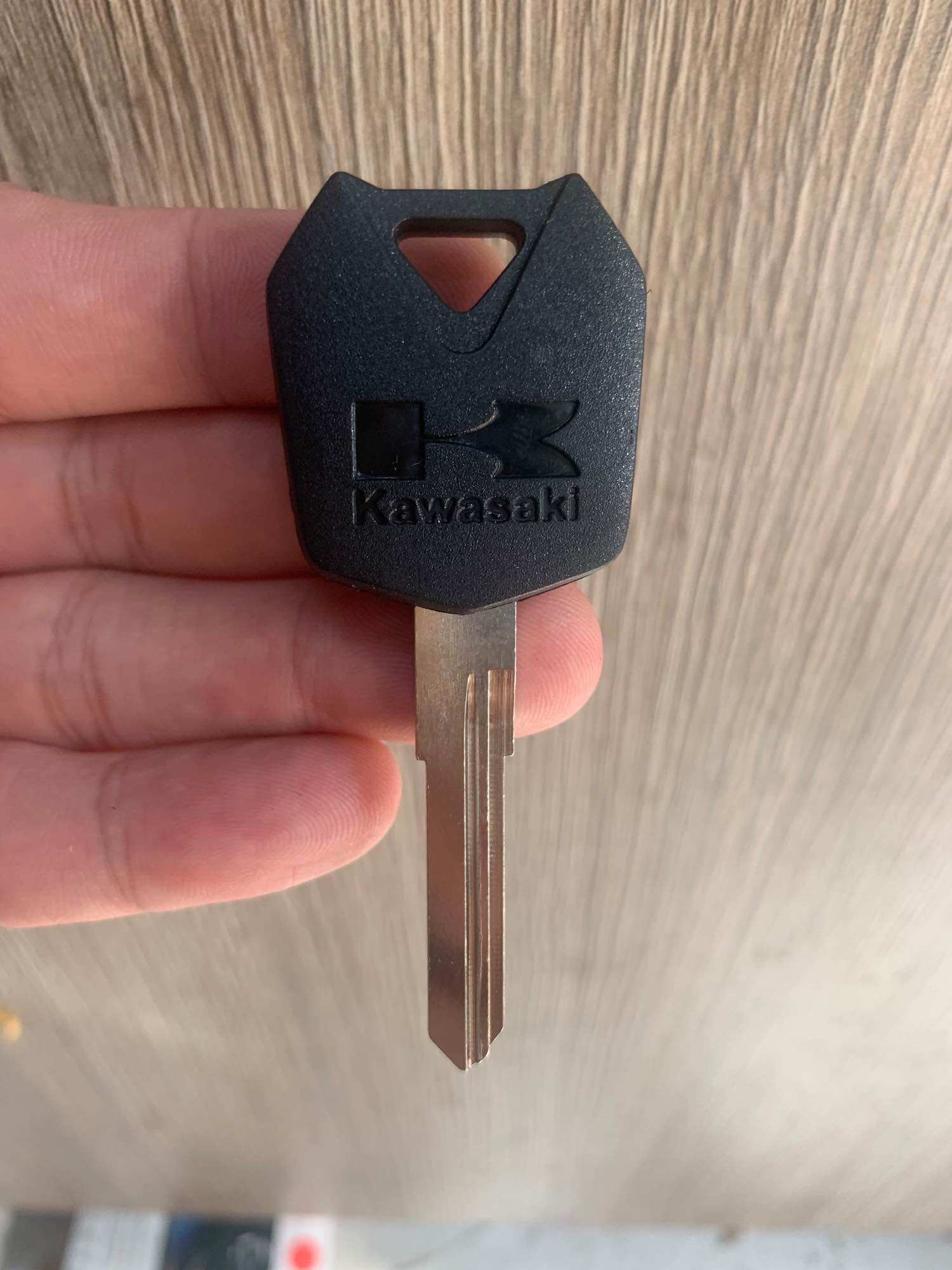 [HCM]Phôi chìa khoá xe KAWASAKI ninja 300  không chip từ