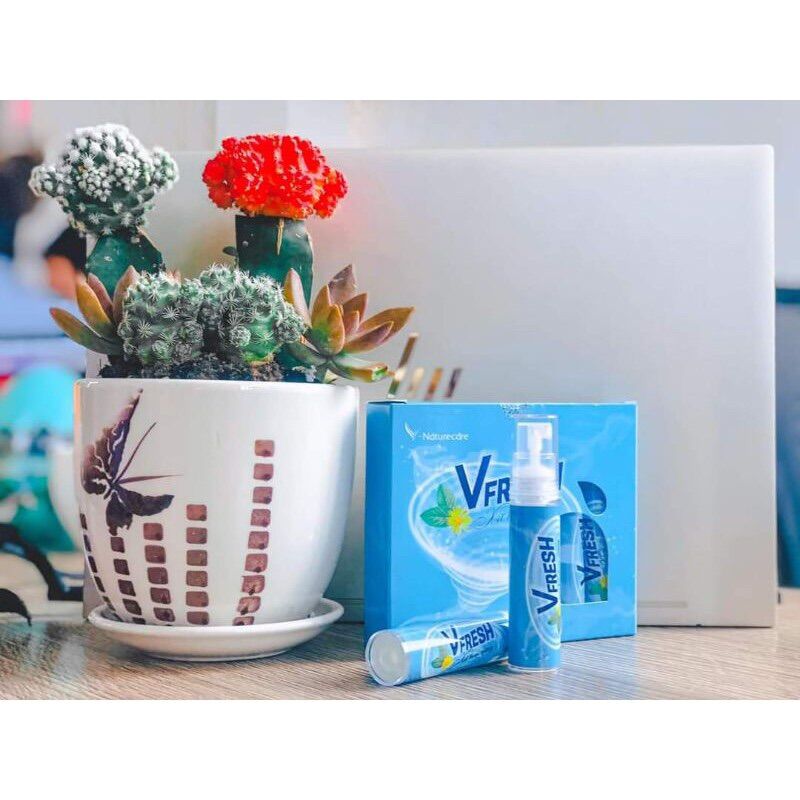 Xịt thơm miệng tươi mát thơm tho Vfresh 10ml