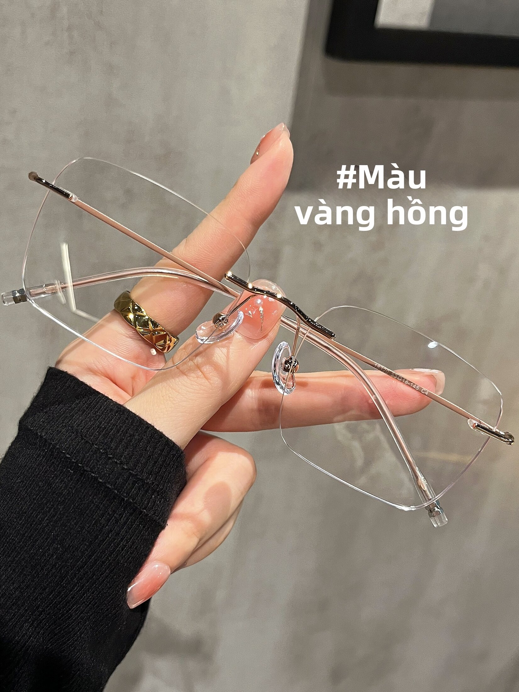 Gold Rimmed Women's Frameless Light Glasses Square Frames Giá 1,179,000 Đồng*Miễn phí vận chuyển