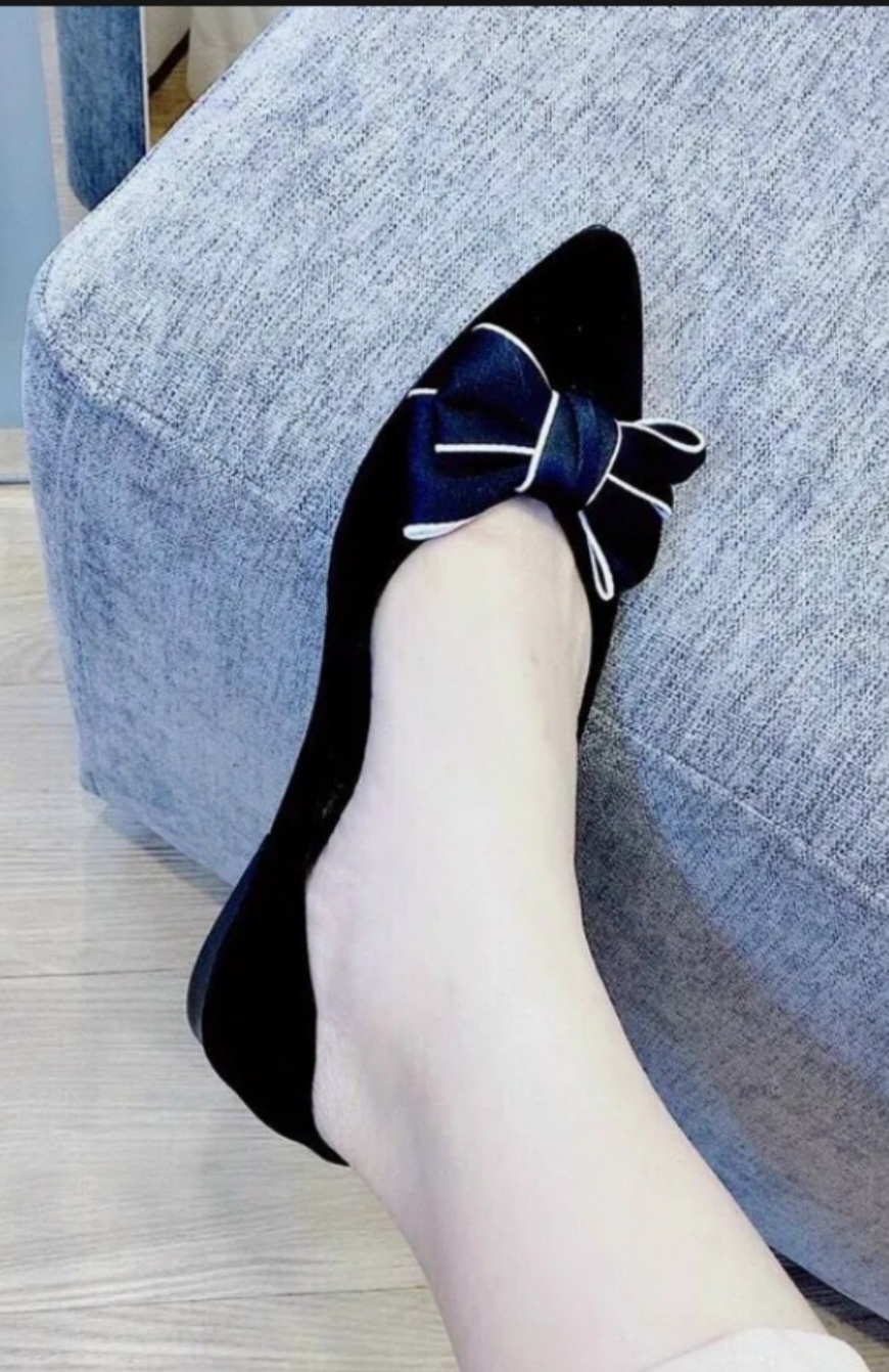 Bệt nhung mũi nhọn nơ kẻ
