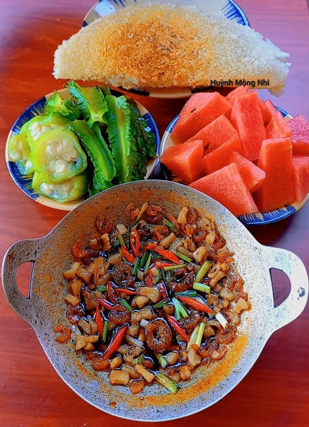 Kho quẹt tóp mỡ tôm khô