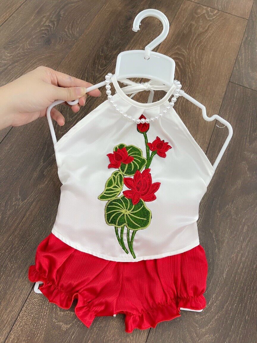 YẾM ĐÀO THÊU HOA CHO BÉ GÁI (KO MẤN)