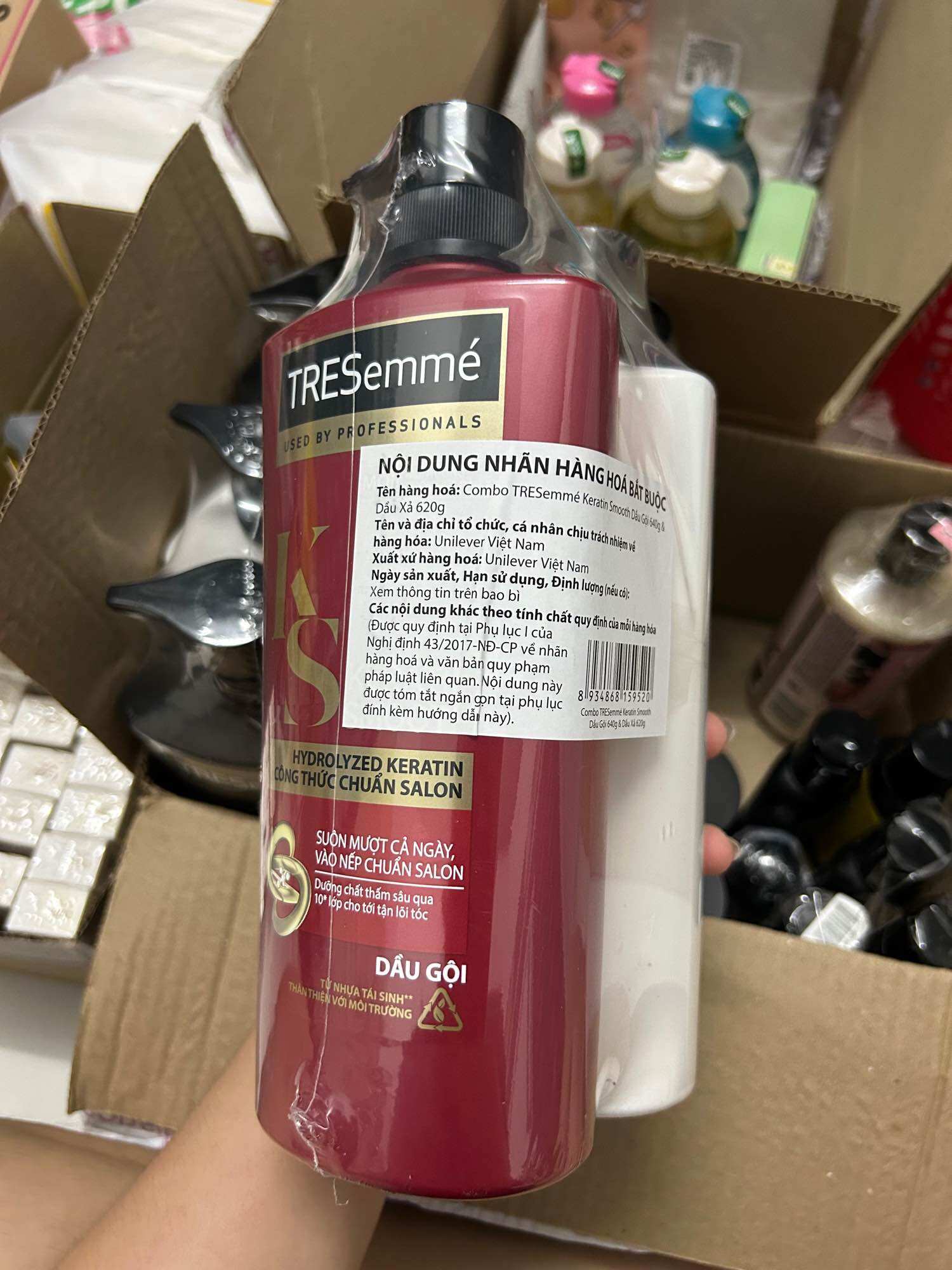 [TRESemmé]Combo Dầu Gội, Dầu Xả TRESemmé Đẹp Chuẩn Salon Cho Tóc Vào Nếp, Chắc Khỏe, Giảm Gãy Rụng 640g, 620g