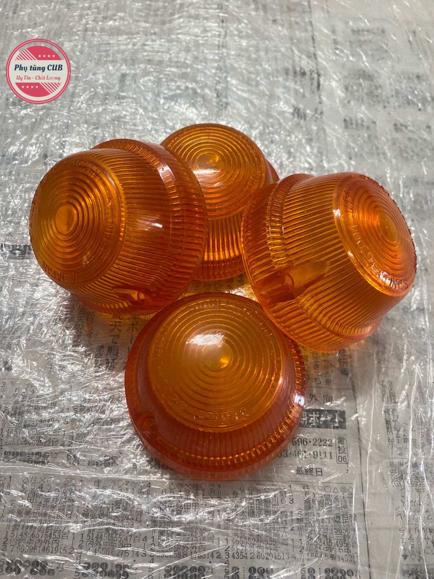 Bộ 4 chụp xi nhan cánh én