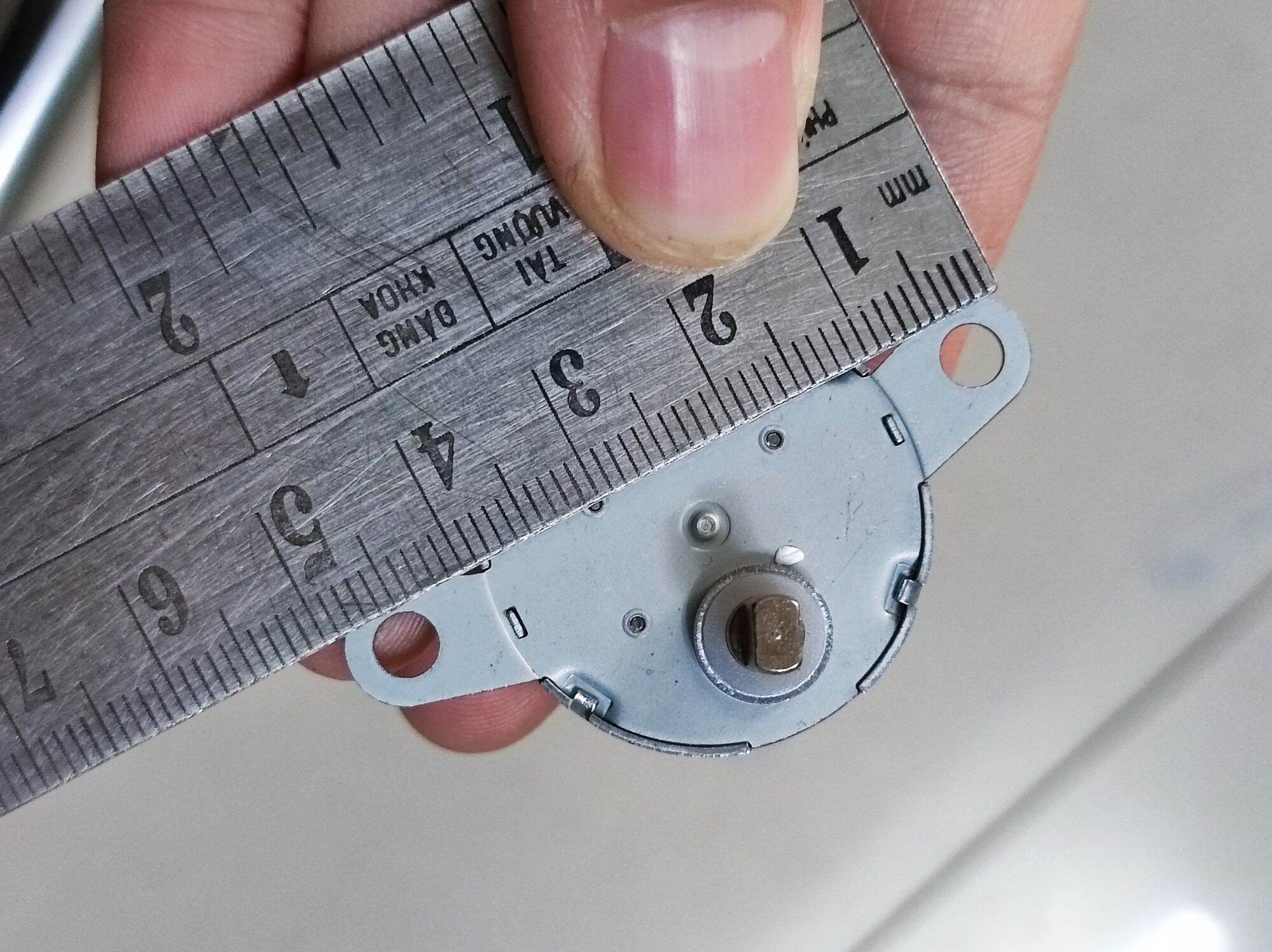 motor vẩy đảo gió điều hoà Sharp