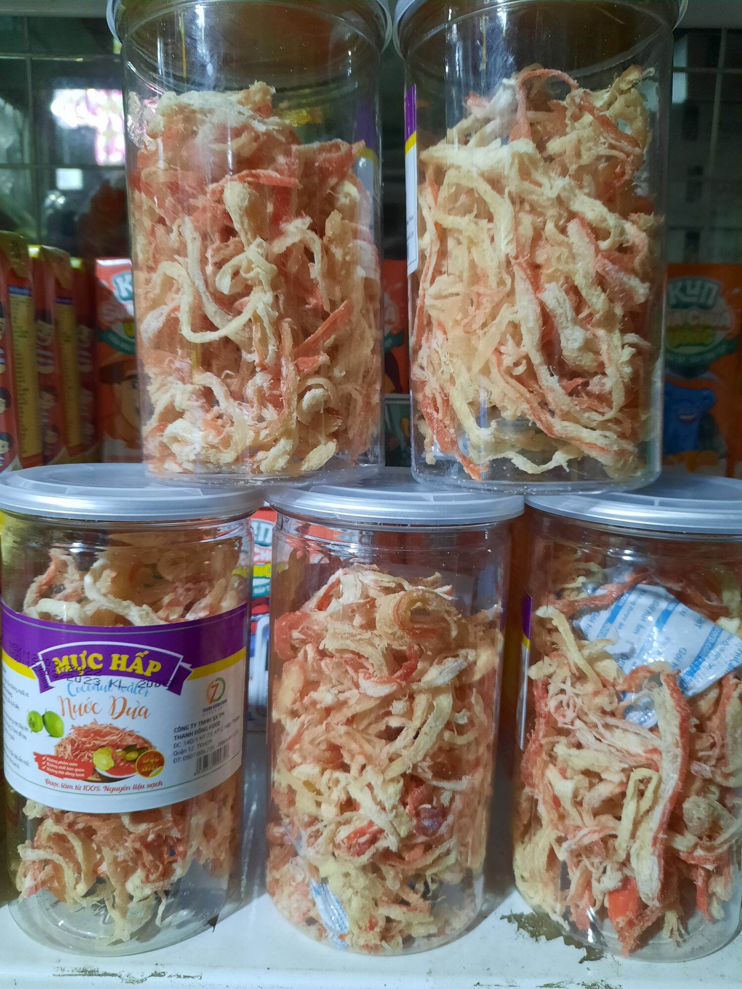 mực hấp nước dừa hộp 200g