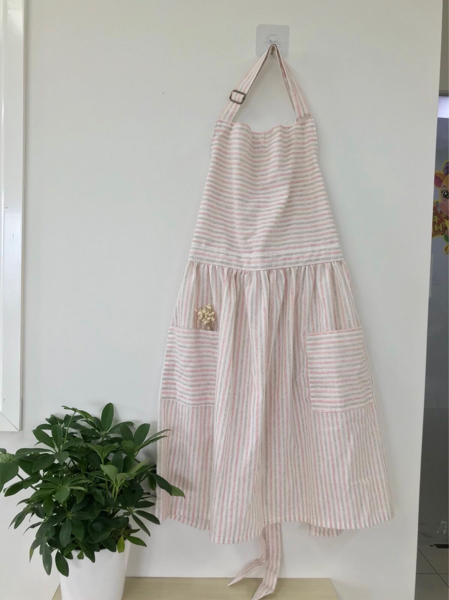 Tạp dề 2 lớp, vải linen bột dày dặn.