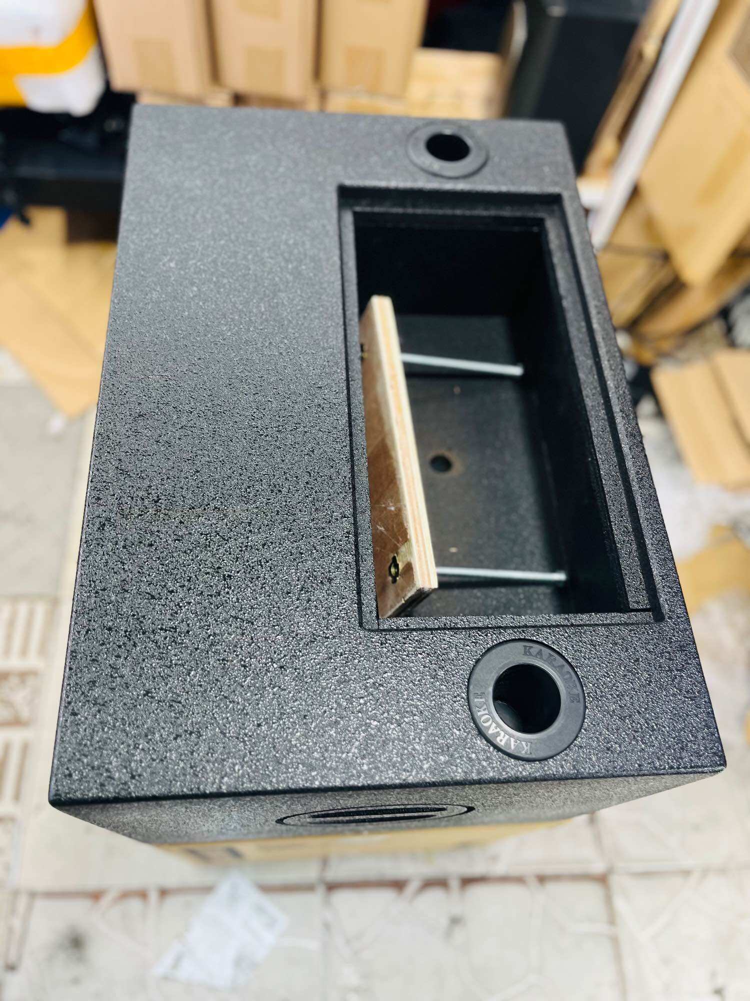 Vỏ thùng loa kéo 2 bass 20 (cắt mạch 19x38)