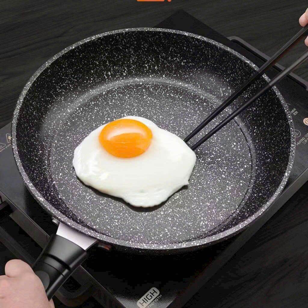 Chảo Vân Đá Chống Dính - Size 26cm Thích Hợp Chiên Xào Rán- Tay Cầm Nhựa Cách Nhiệt