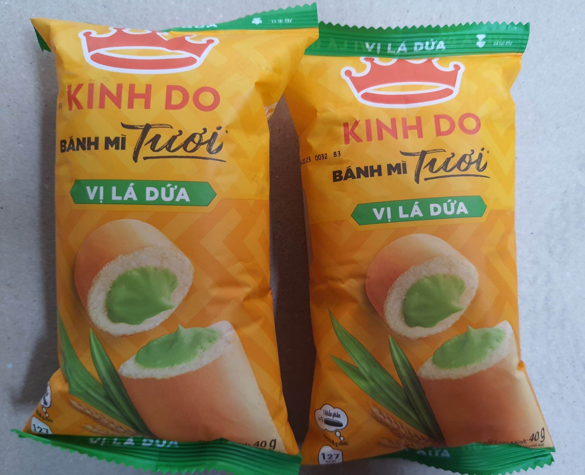 Bánh Mì tươi Kinh Đô vị lá dứa, socola (lốc 10 bánh ×40gam)