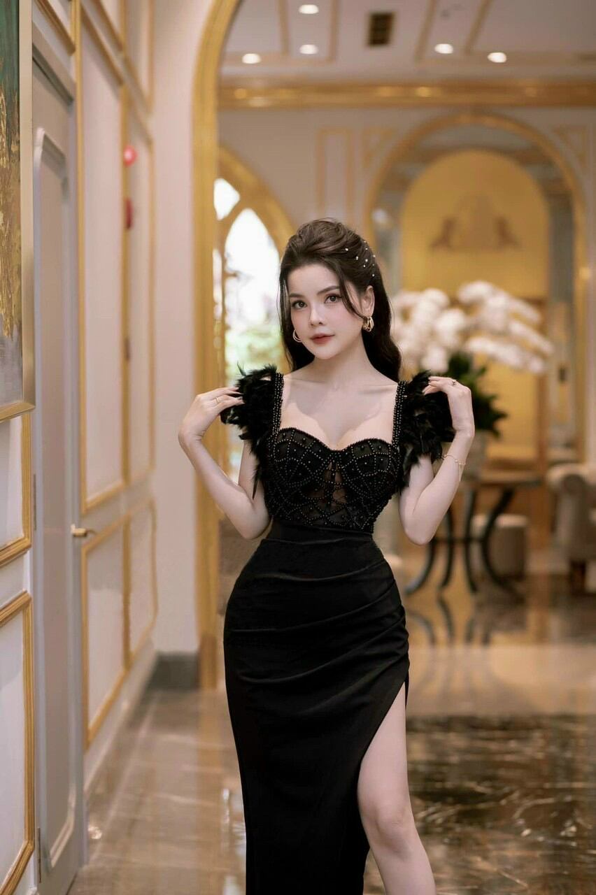 ĐẦM BODY LÔNG TUA RUA KẾT NGỌC TRAI