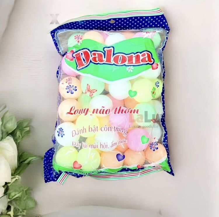 Long não thơm xua đuổi kiến gián