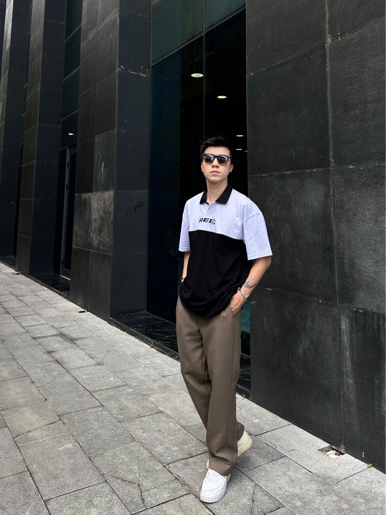 LOCAL BRAND REE - ÁO POLO BASIC TRẮNG PHỐI ĐEN