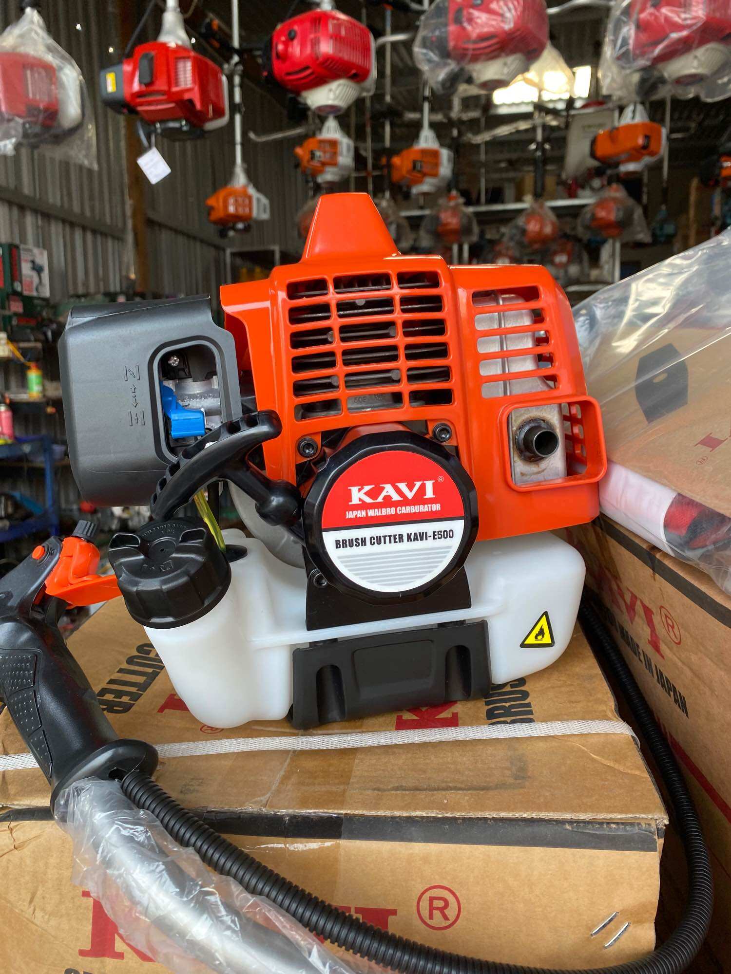 Máy phát cỏ kavi e500 nòng 45li