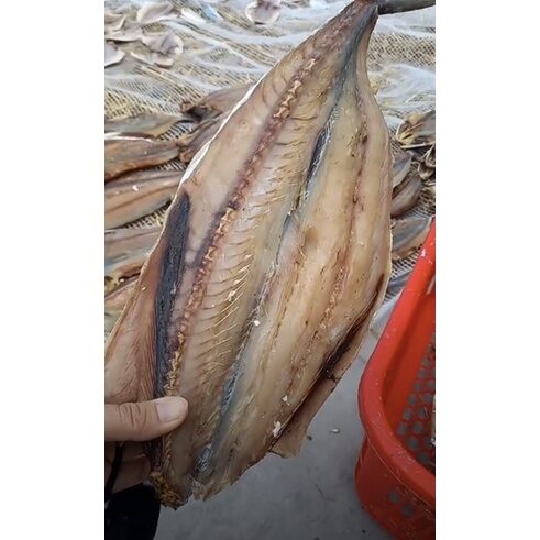 1kg cá thu xẻ khô nhạt, dai, ngon