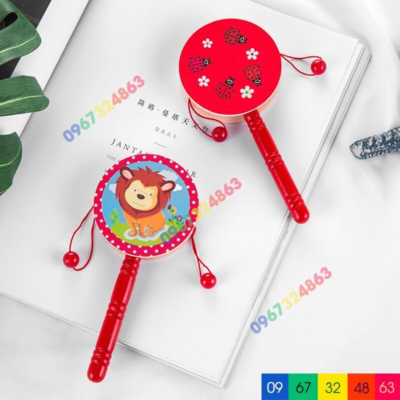Trống xúc xắc cho bé