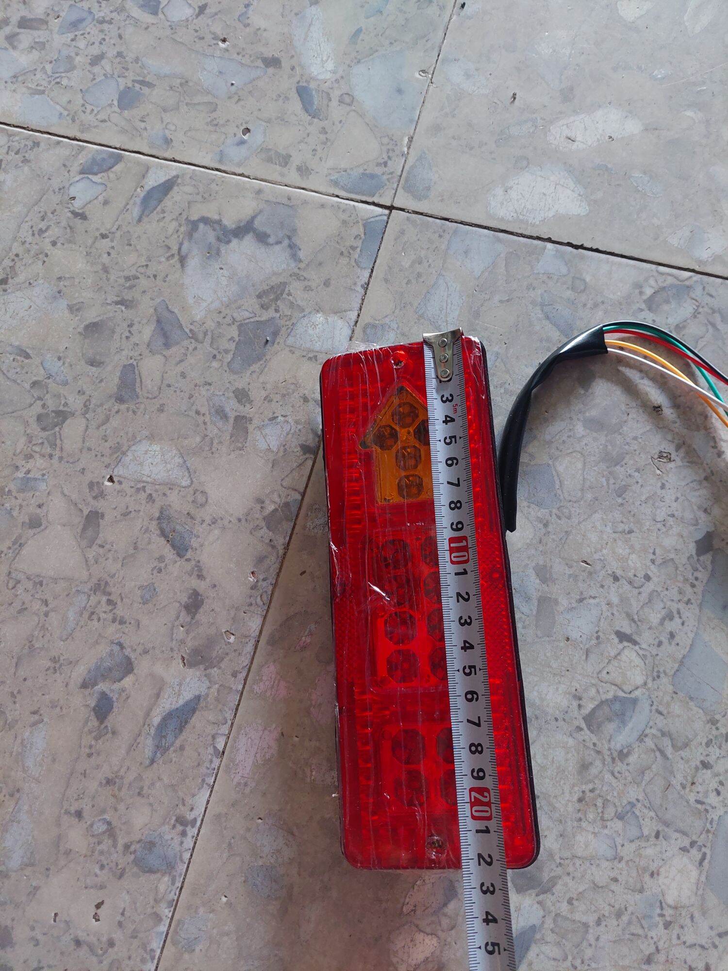 2 đèn lex sau ngắn xe 3 bánh