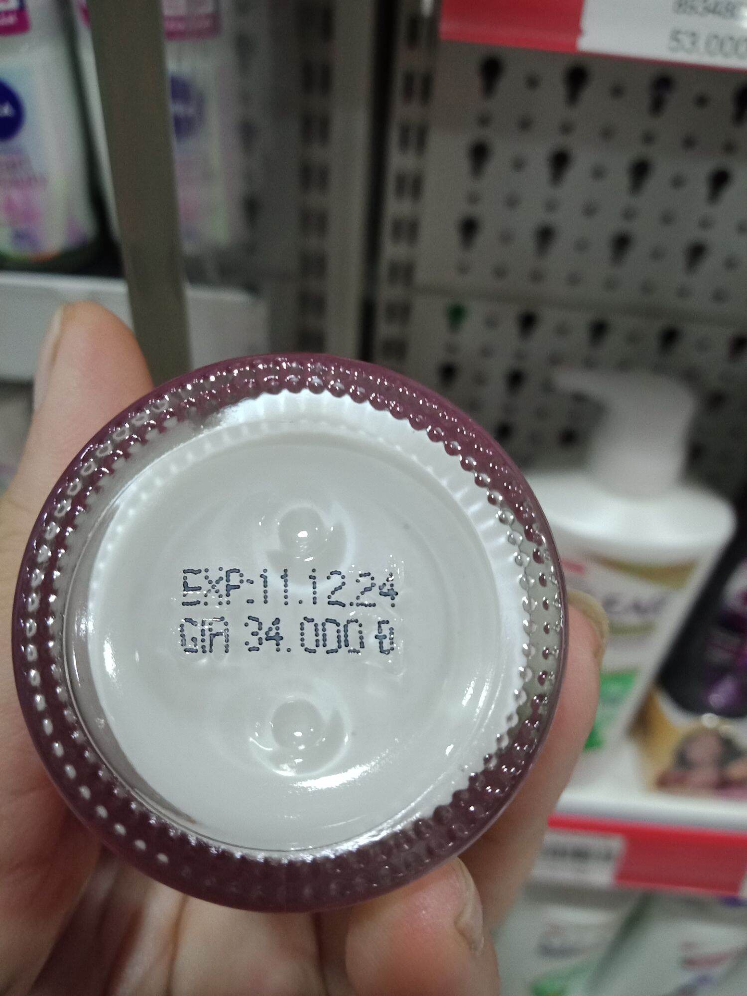 Lăn khử mùi relik