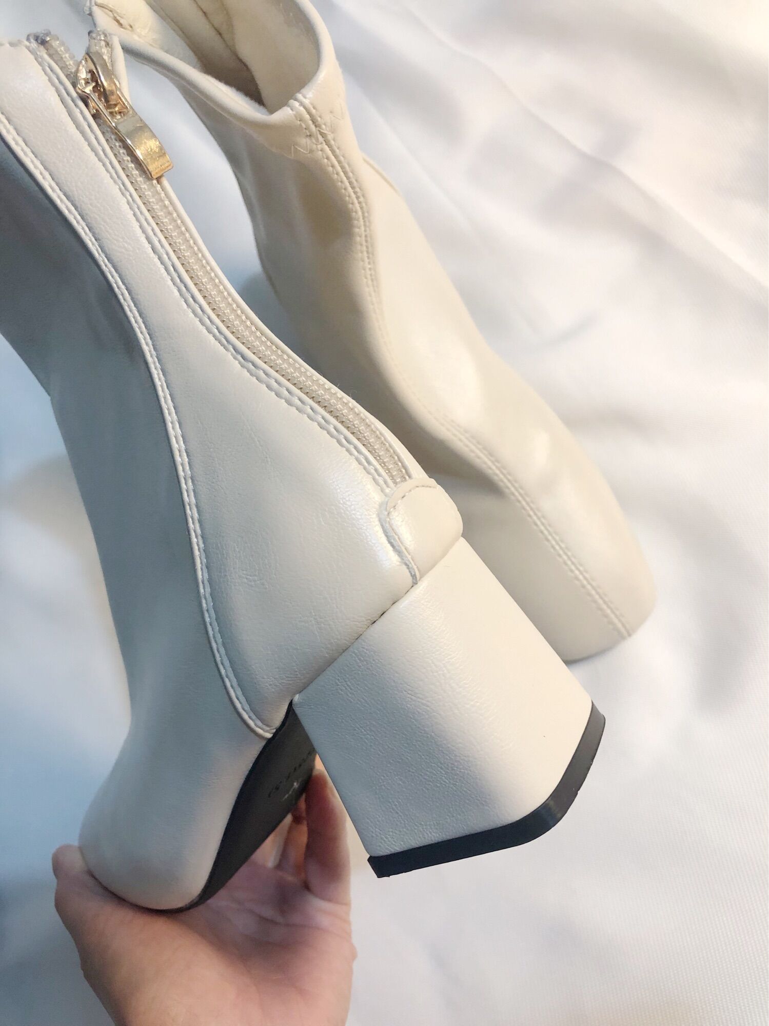 Boot nữ thấp cổ đế 5 phân da lì